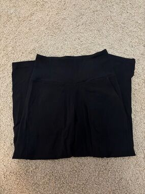 Lululemon wide leg 23” crop pants